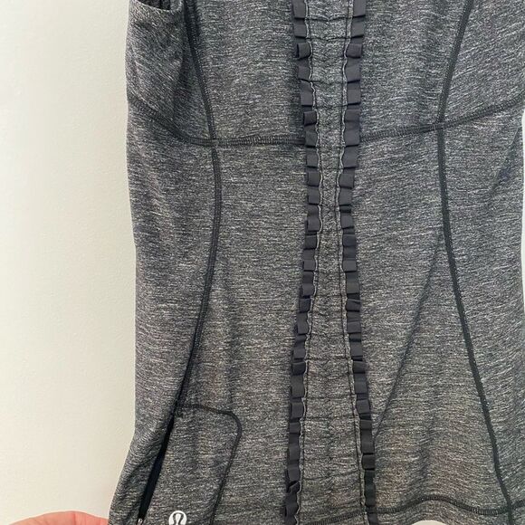 Lululemon Run Free Tank Women Size 6 - Picture 10 of 10